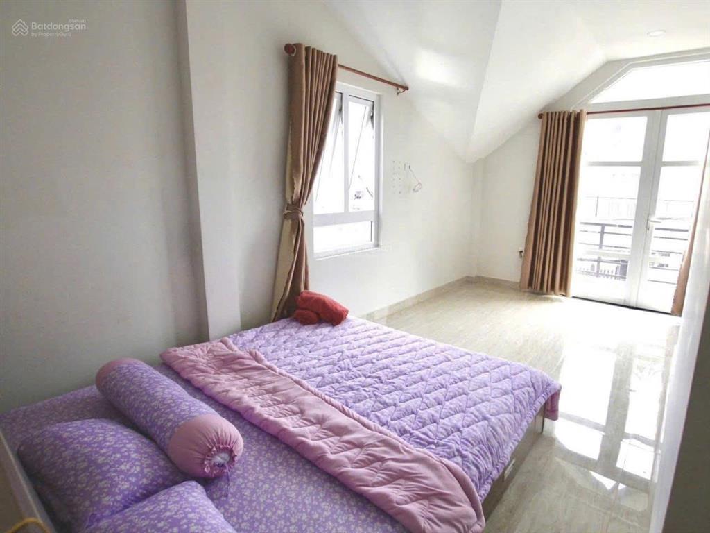 Cho thuê villa nguyên căn  2 phòng ngủ  đầy đủ nội thất  đường nguyễn hữu cảnh  p8  đà lạt