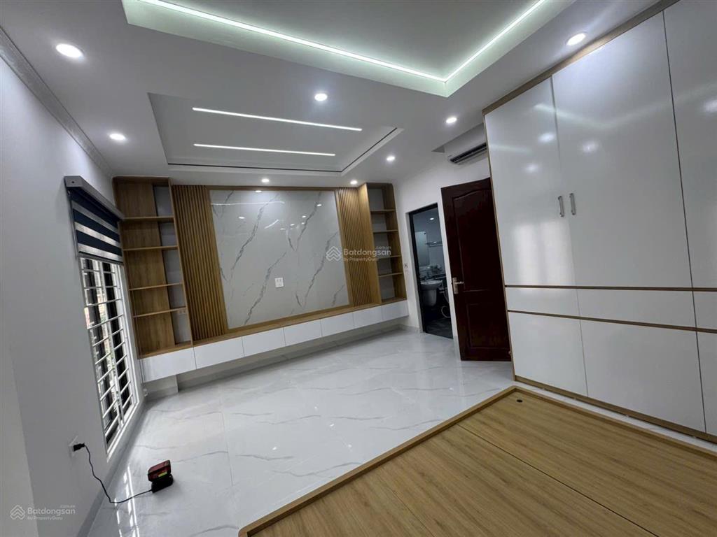 Lê lợi  hđ ...nhà mới về ở ngay  45m  5 tầng thang máy  nội thất đẹp long lanh lô góc 2 tho