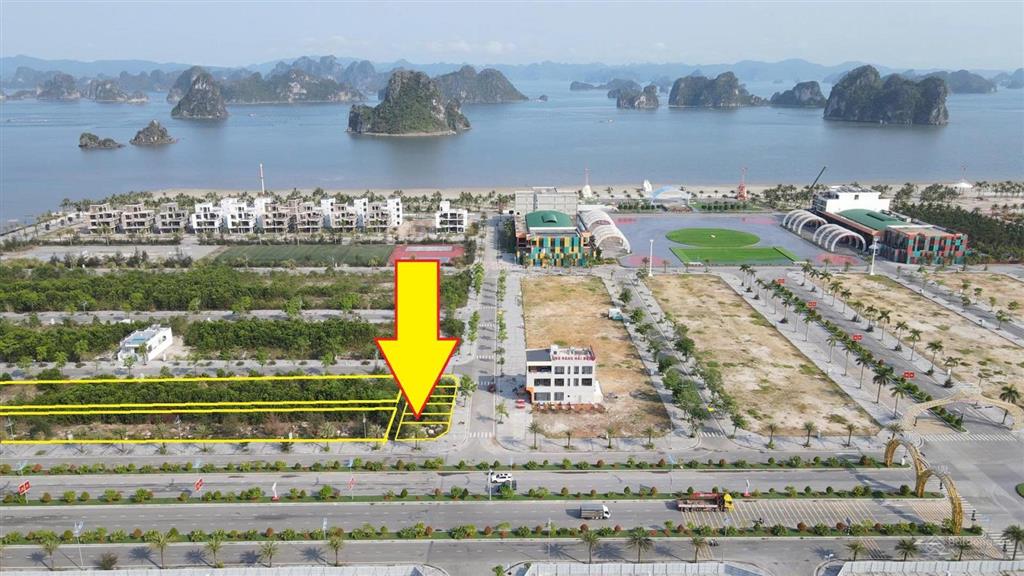 Bán lô đất áp góc trục thông biển, sát đường 58m, cạnh nhà hàng, dt 87,5m2, tây nam, giá 4 tỷ