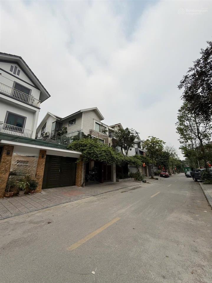 Cần thanh khoản gấp  bt văn phú  200m2 hoàn thiện  full đồ  chủ ngộp  chủ thiện chí, hơn 30 tỷ