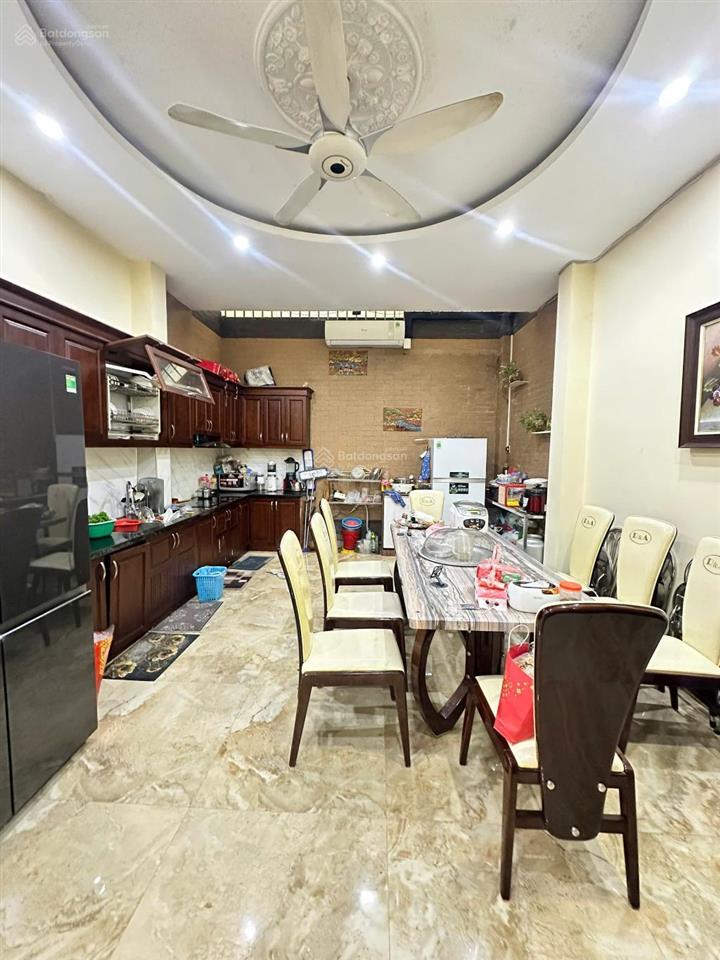 Siêu phẩm văn phú  1 căn duy nhất  16 tỷ  thang máy chờ  nhanh tay mới còn ạ  lv trực tiếp chủ