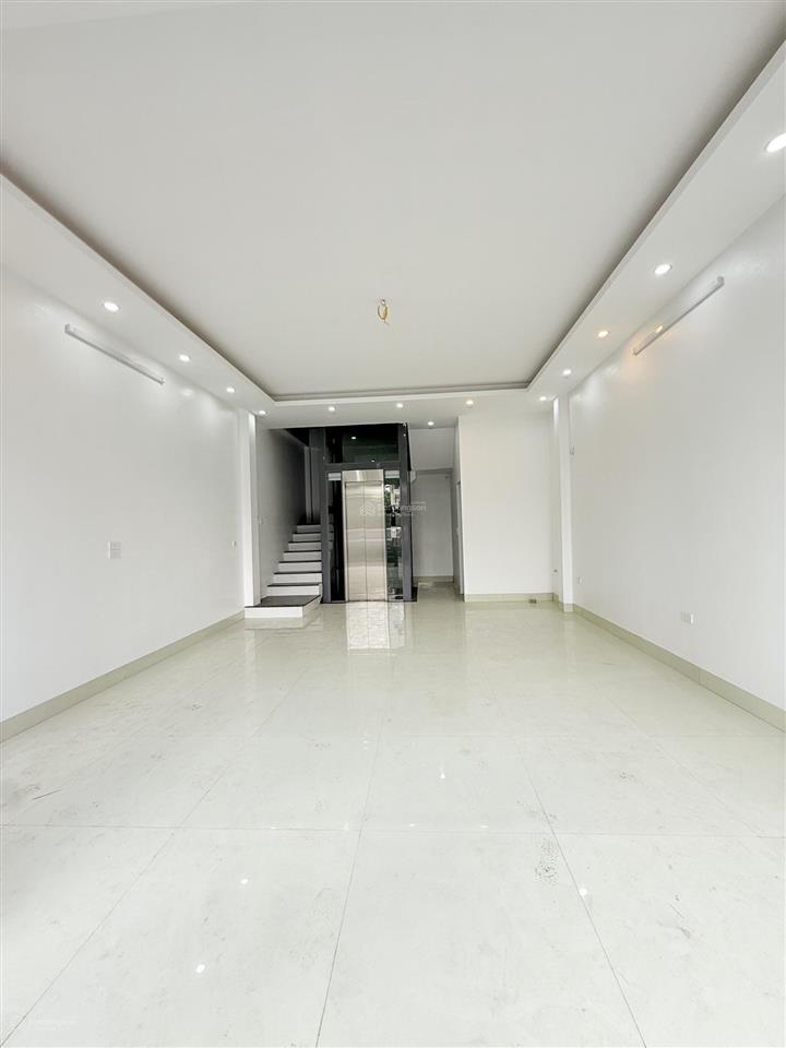 Bán nhà đấu giá hà đông50m27t11.5 tỷ thang máythông sàntrung tâmdân cư văn minhchủ thiện chí