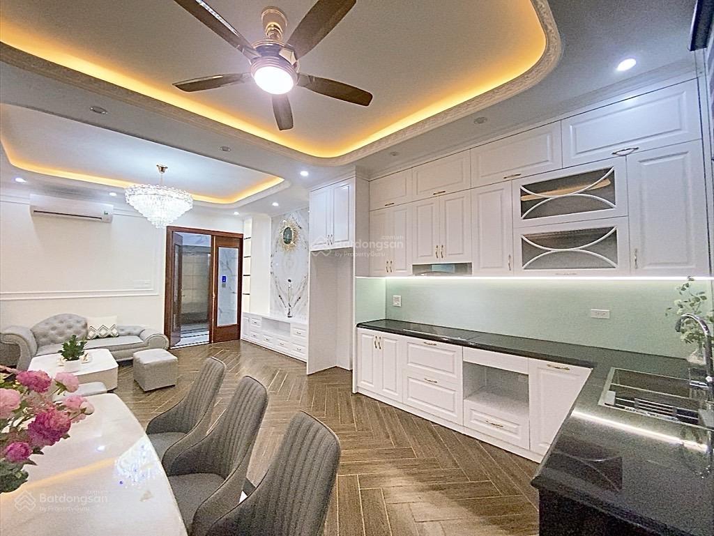 Cần thanh khoản gấp nhà lk văn phú  kinh doanh  đường 14m sát lacata  77m2  nhỉnh 18 tỷ
