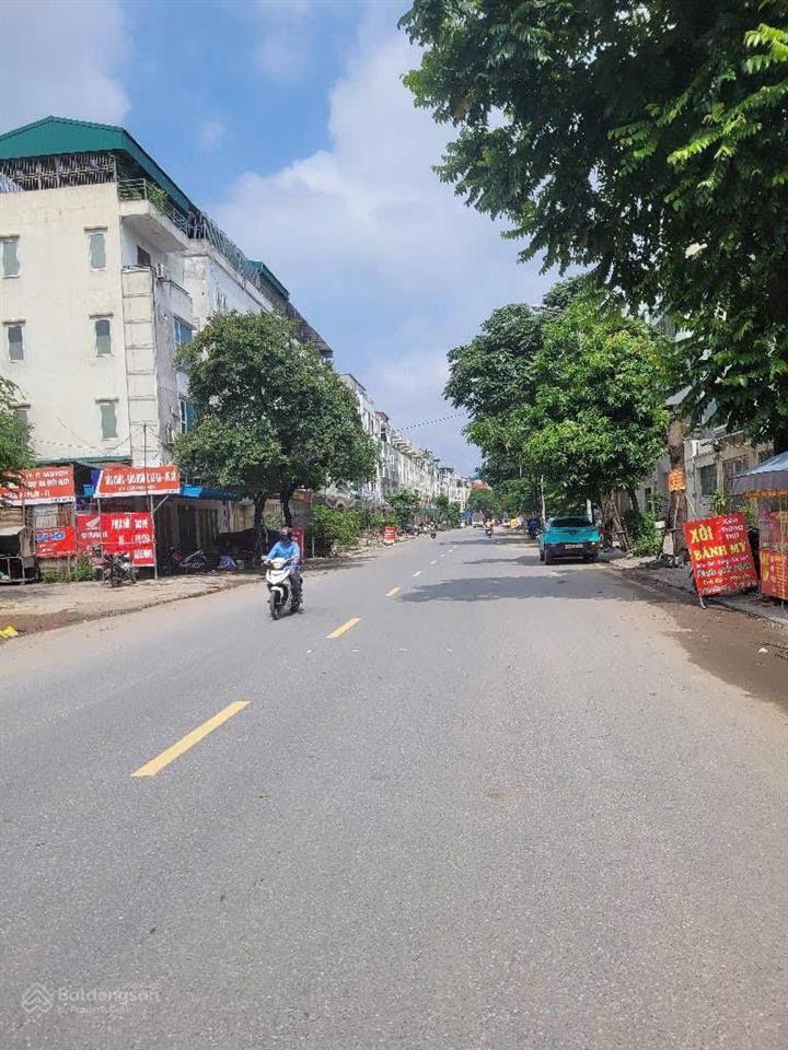 Cần thanh khoản gấp nhà lk văn phú  kinh doanh  đường 14m sát lacata  77m2  nhỉnh 18 tỷ