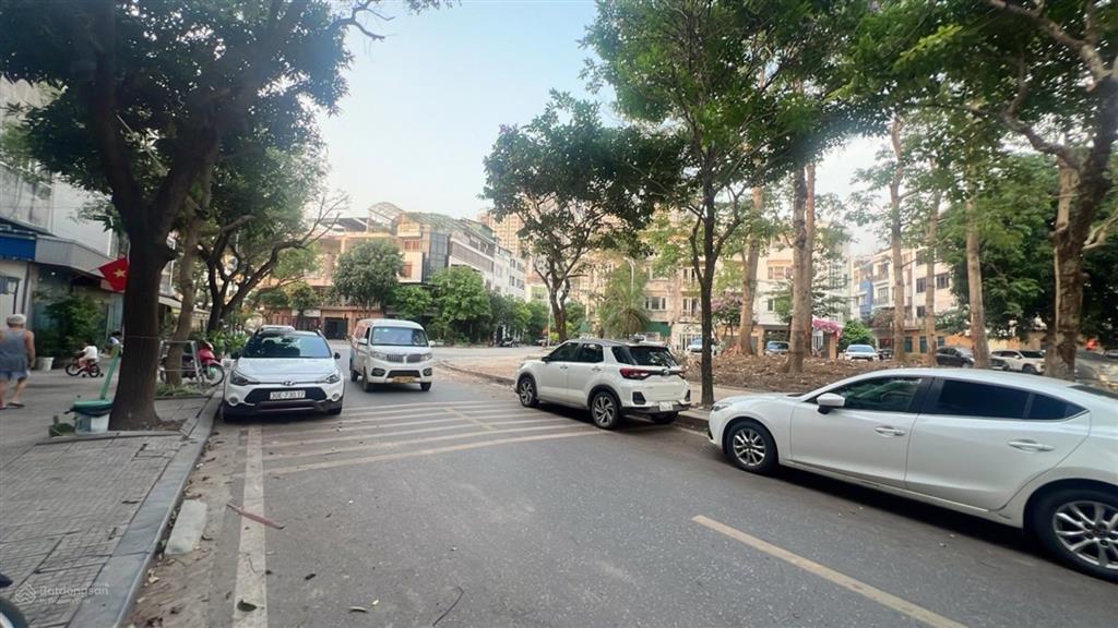 Bán đất tại khu đô thị mới văn phú, lô 4 góc, ô tô vòng quanh, 9 tỷ, 48m2 chủ thiện chí