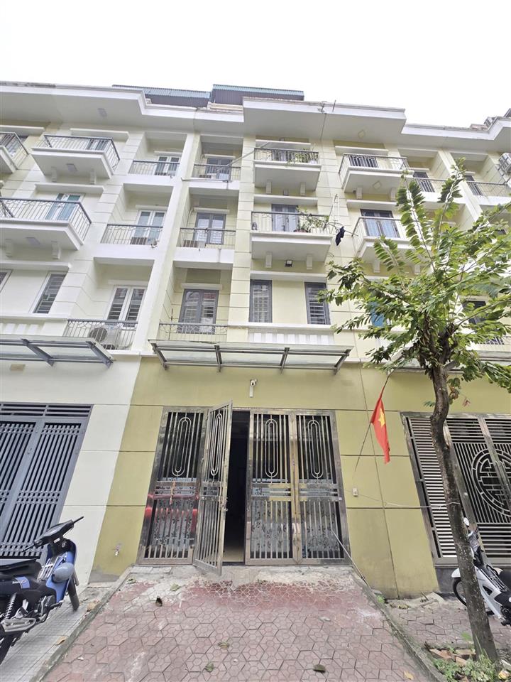 Bán lk phú lương,nhà đẹp,thang máy,chủ thiện chí,nội thất tặng full,gần cv,65m hơn 16 tỷ