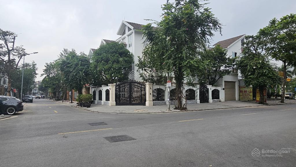 Bt sát ngã tư văn phúchủ ngộp bankhạ lại hạvề ở ngay200mko lỗivị trí trung tâm văn phú32 tỷ