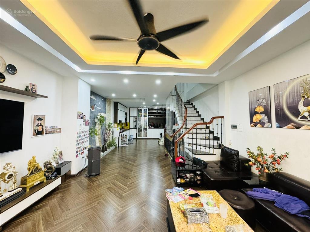 Bán nhà phân lô khu vực minh khai  60m  ô tô vào nhà  15 tỷ
