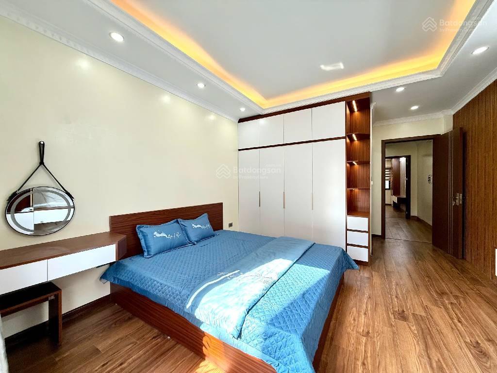 Bán nhà phân lô hai bà trưng gara ô tô 60m 5 tầng 14 tỷ