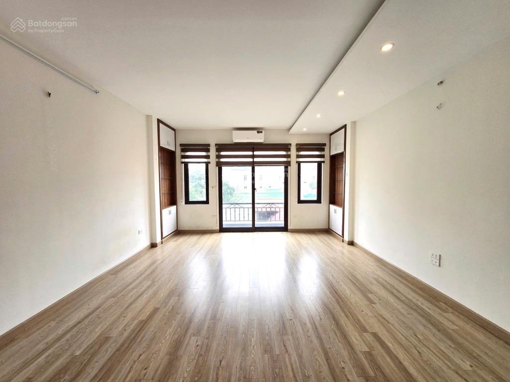 Bán nhà tân mai ô tô vào nhà 43m²  5 tầng 13,8 tỷ