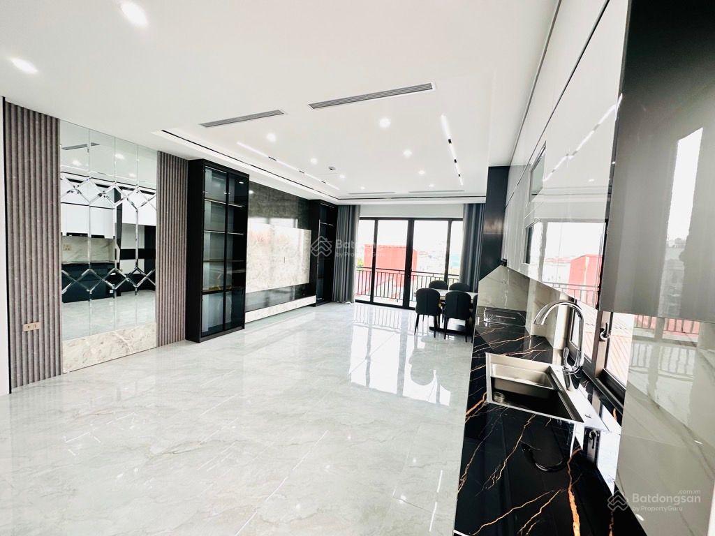 Bán nhà giải phóng phân lô gara ô tô 50m²  6 tầng 15,8 tỷ