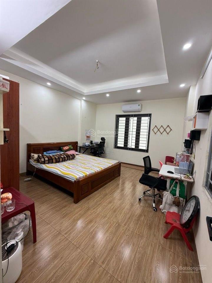 Bán nhà phân lô đền lừ gara ô tô 48m2  14.8 tỷ