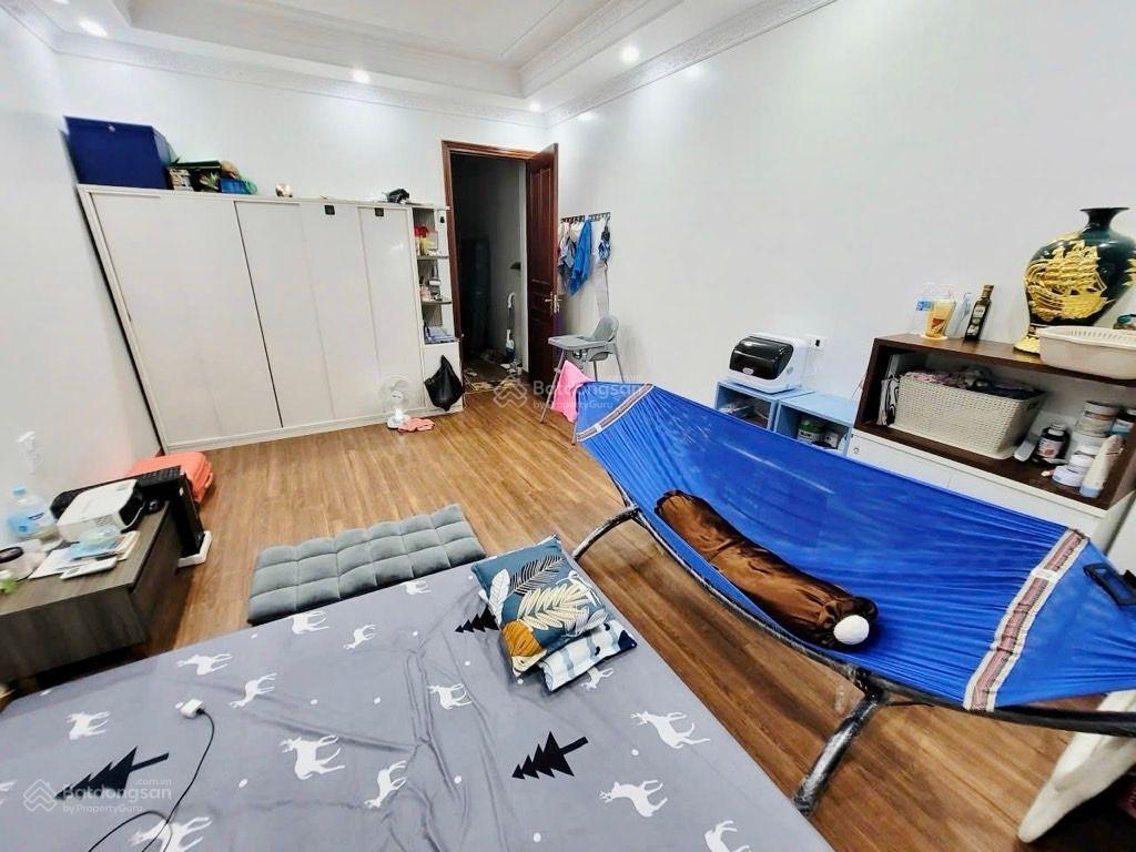Bán nhà phân lô giáp bát ô tô đỗ cửa 48m2  5 tầng 14.8 tỷ