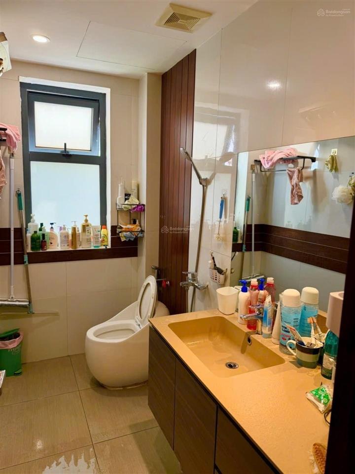 Bán nhà phân lô phố vọng ô tô vào nhà 44m² giá 15,3 tỷ
