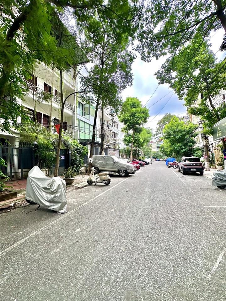 Bán gấp nhà phân lô vỉa hè ngã tư bạch mai ô tô tránh, kinh doanh 60m², 22 tỷ