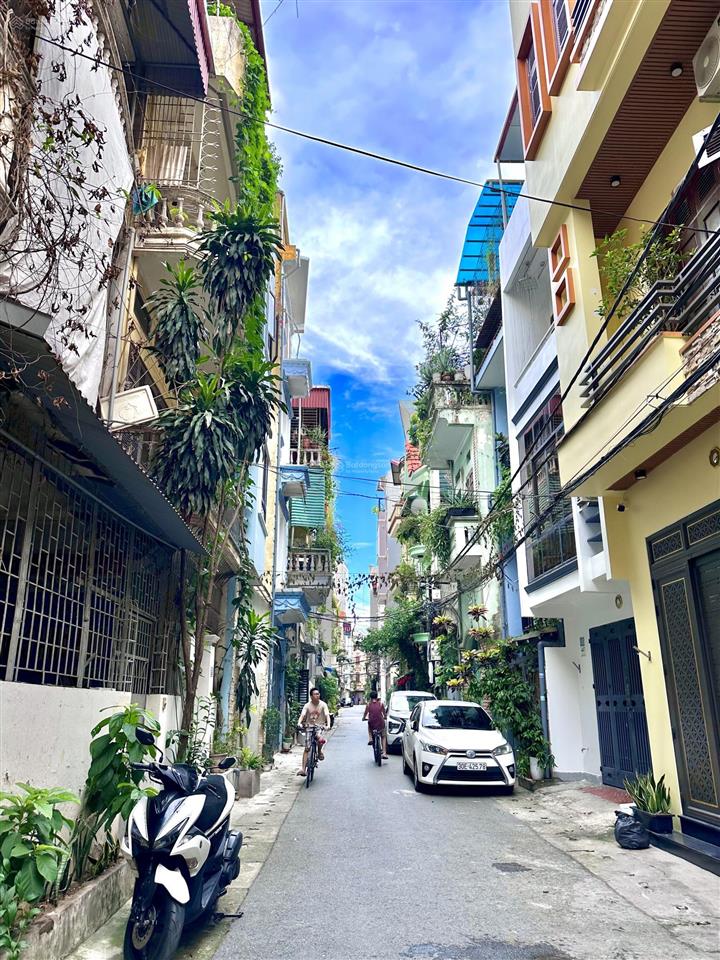 Bán nhà phân lô trần đại nghĩa ô tô tránh 42m giá 15,5 tỷ