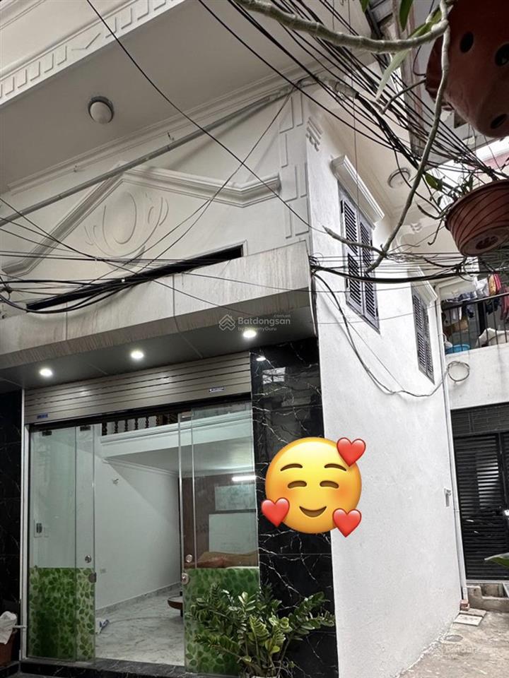 Bán nhà minh khai hai bà trưng. 5 tầng lô góc. giá 5.99 tỷ ( có thương lượng) . cực thoáng, hiếm.