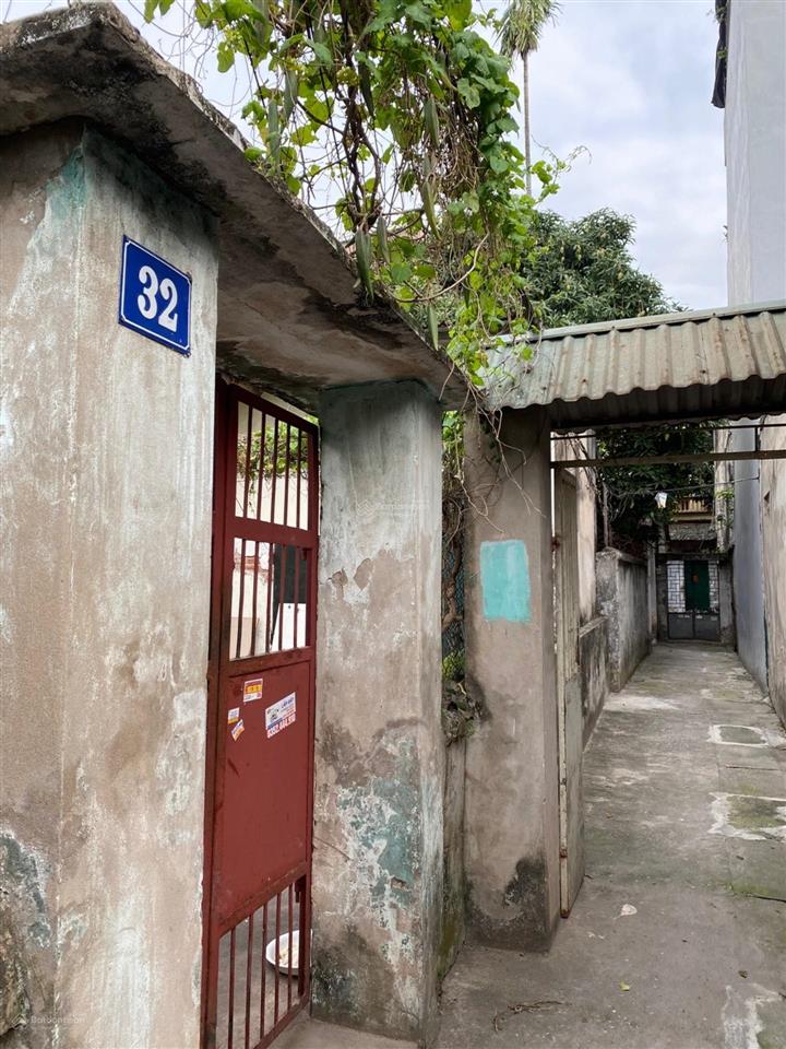 Bán đất tại hoàng văn thụ  hoàng mai, 72m2  giá 7.5 tỷ, không quy hoạch. sổ đỏ đẹp