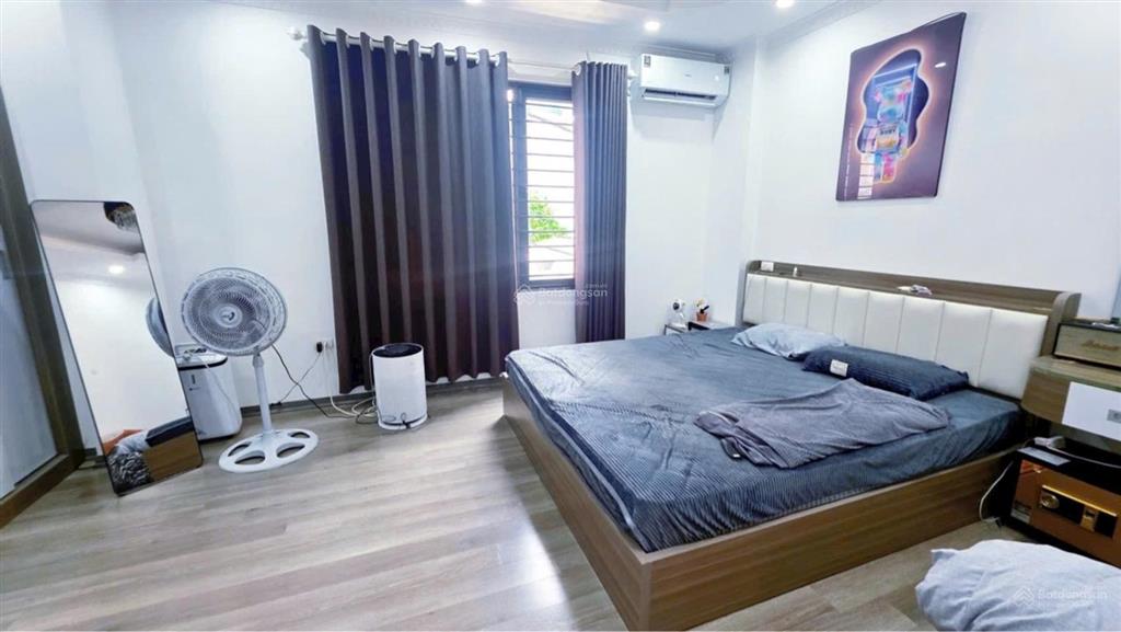 Bán nhà tam trinh  hbt, cạnh cầu mai động  32m2 lô góc 2 thoáng mới koong  8,35 tỷ. hiếm.