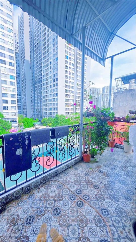Bán nhà tam trinh  hbt, cạnh cầu mai động  32m2 lô góc 2 thoáng mới koong  8,35 tỷ. hiếm.