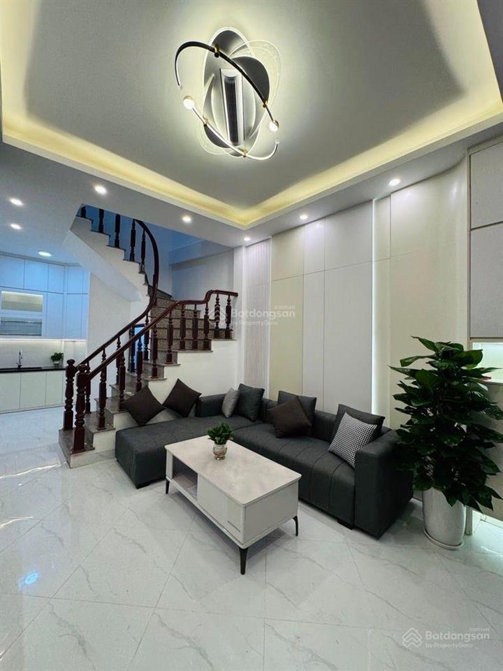 Bán nhà phố mai động ,đền lừ hoàng mai 31m2 * 5 tầng, giá 8.35 tỷ. ngõ thông , cách hồ đền lừ 200m.