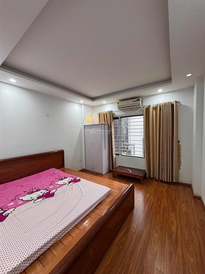 Bán nhà riêng tại yên duyên, tam trinh . ô tô vào nhà. 42m2  giá 10.8 tỷ . sổ hoa hậu. nhà cực đẹp