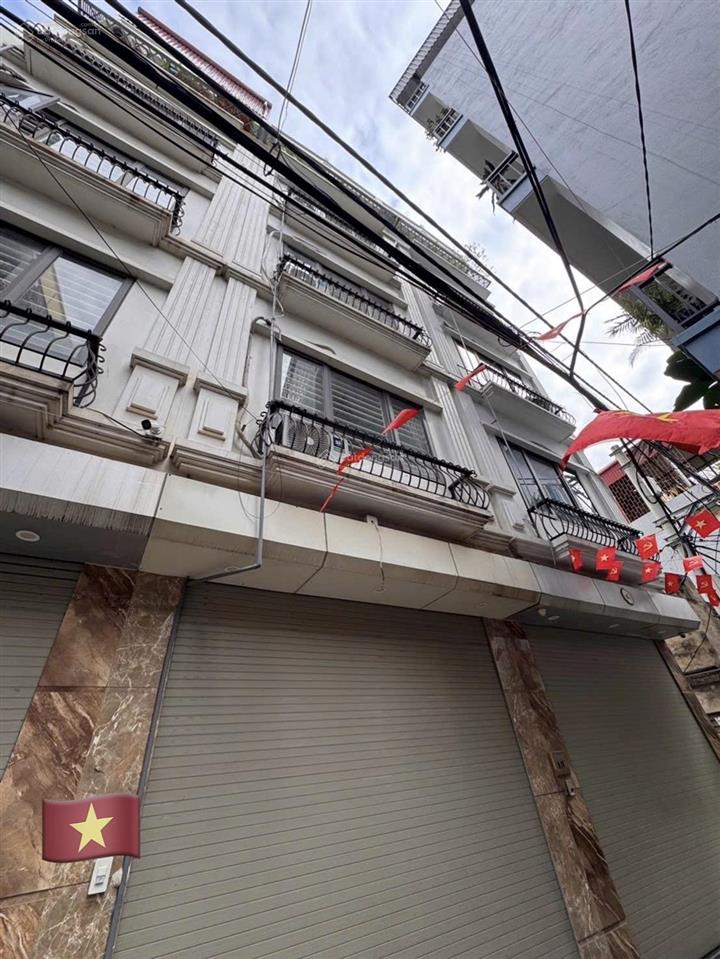 Bán nhà riêng tại yên duyên, tam trinh . ô tô vào nhà. 42m2  giá 10.8 tỷ . sổ hoa hậu. nhà cực đẹp