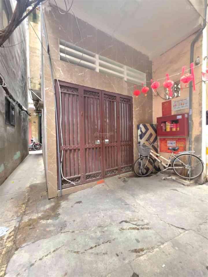 Bán nhà riêng tại phố bạch mai, hai bà trưng 4,95 tỷ, 20 m2, 4 tầng dân xây. cực hiếm. lô góc.