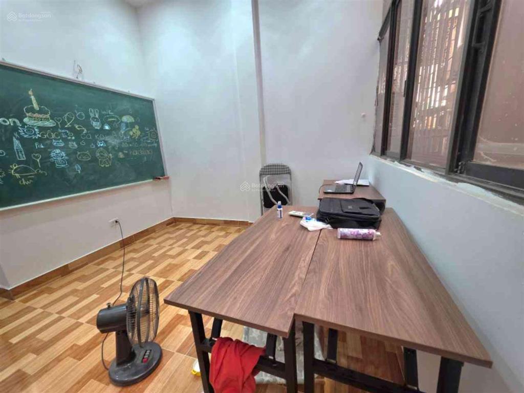 Bán nhà riêng tại phố bạch mai, hai bà trưng 4,95 tỷ, 20 m2, 4 tầng dân xây. cực hiếm. lô góc.