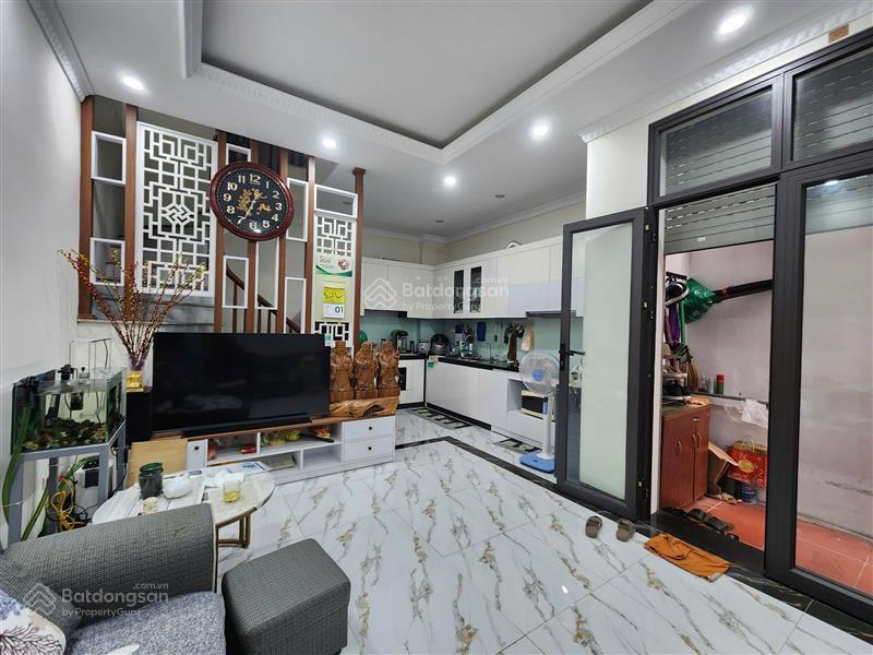 Bán nhà phố hoàng mai  trương định. 43.8m2 * 5 tầng, giá 7.85 tỷ. nhà đẹp, an sinh tuyệt vời