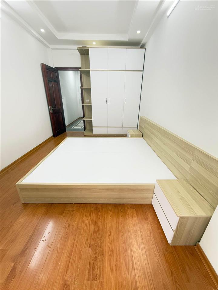 Bán nhà trương định  42m2 * 5 tầng  ngõ thông, an sinh đỉnh cao. giá 8.2 tỷ (có thương lượng)