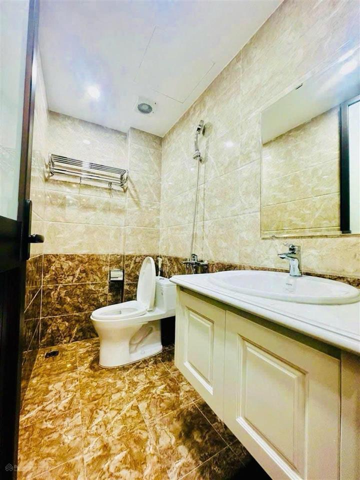 Bán nhà kim ngưu  hai bà trưng. 5 tầng ngõ thông kinh doanh  mặt tiền 4.8m, siêu đẹp, 9,8 tỷ.