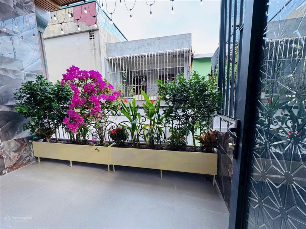Bán nhà riêng 46m2, 5 tầng thang máy giá 14,6 tỷ tại tân mai, hoàng mai, 10m ra ô tô tránh,siêu đẹp
