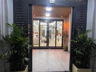 Bán nhà riêng 46m2, 5 tầng thang máy giá 14,6 tỷ tại tân mai, hoàng mai, 10m ra ô tô tránh,siêu đẹp