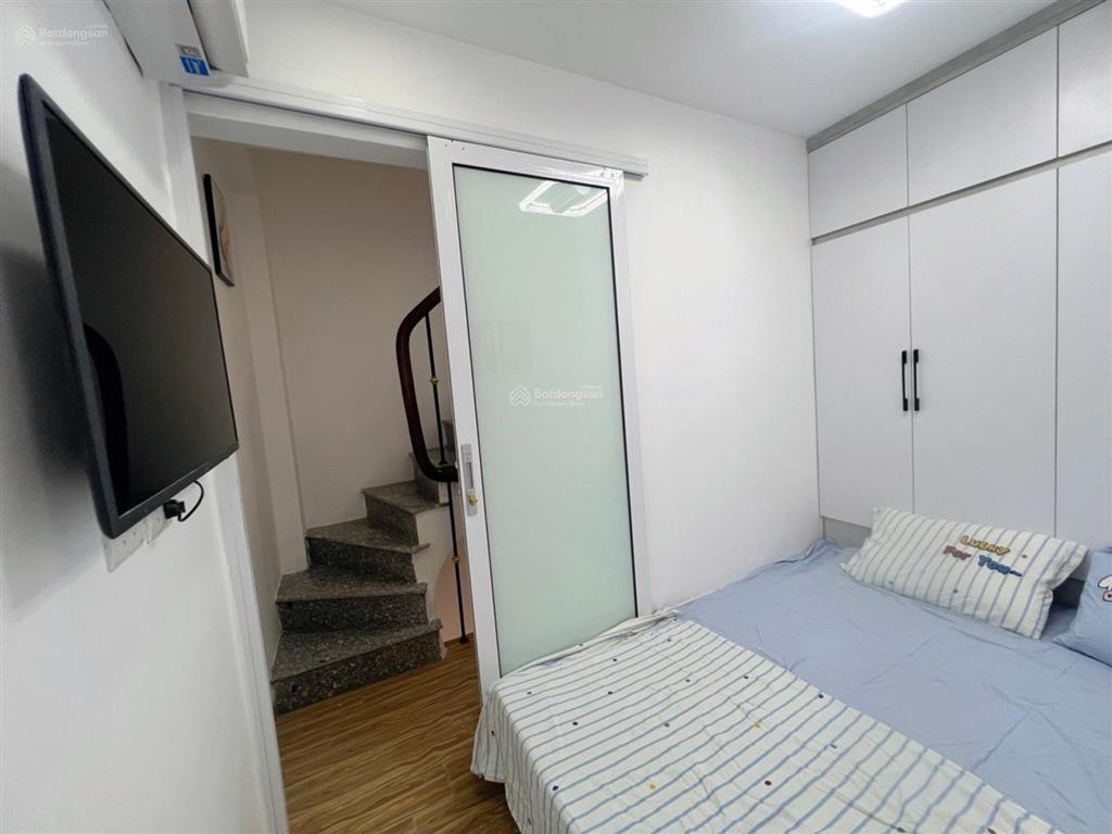 Bán nhà phố mạc thị bưởi, minh khai. 3,98 tỷ, 18m2, đẹp, sổ đỏ chính chủ, không quy hoạch.