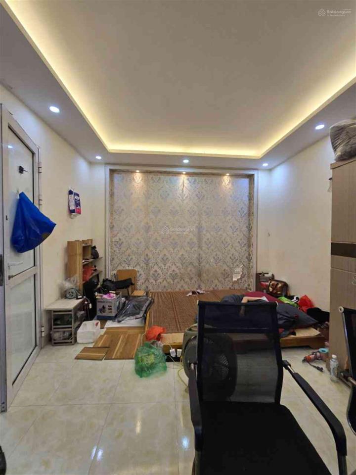 Bán nhà nam dư  lĩnh nam, 30m2 * 5 tầng giá 6 tỷ. 10m ra ô tô, ngõ thông, không quy hoạch