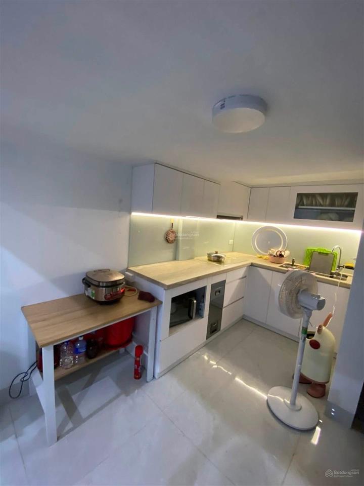 Bán nhà tân mai, hoàng mai. 30m2 * 3 tầng. kinh doanh, ô tô đỗ cửa, không quy hoạch, giá 4,75 tỷ
