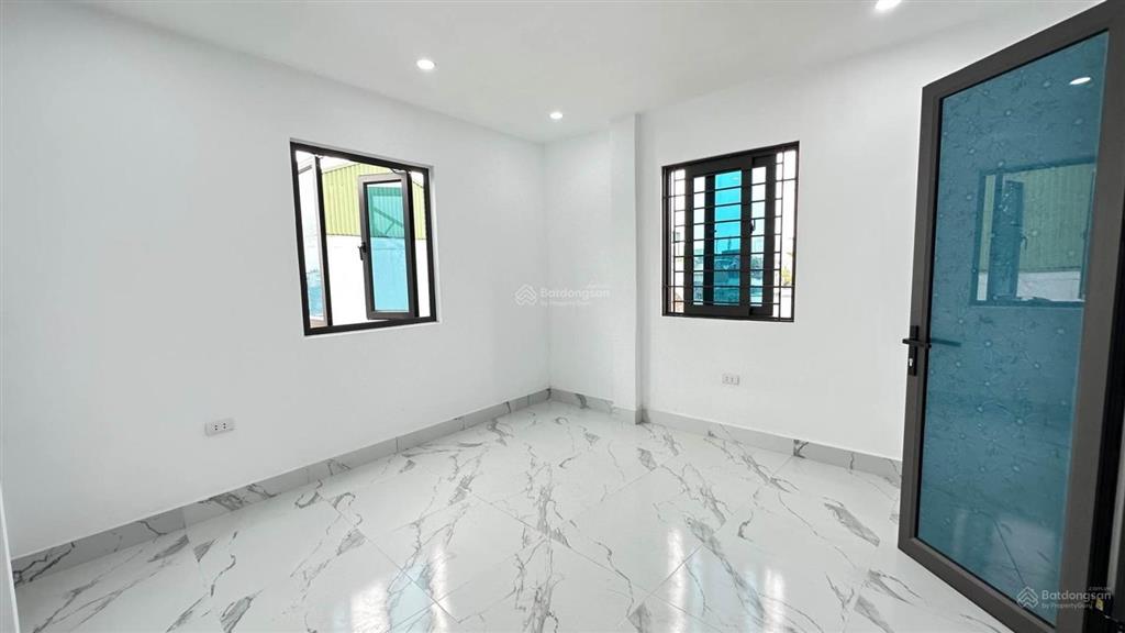 Bán nhà vĩnh hưng  hoàng mai. 25m2*6 tầng. đẹp long lanh, ngõ rộng gần phố, giá 5,98 tỷ.