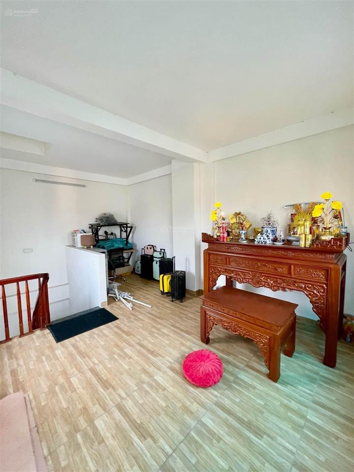 Bán nhà trương định  hoàng mai. 5 tầng, lô góc, ngõ thông kinh doanh, 4 chỗ đỗ cửa, giá 9,8 tỷ.