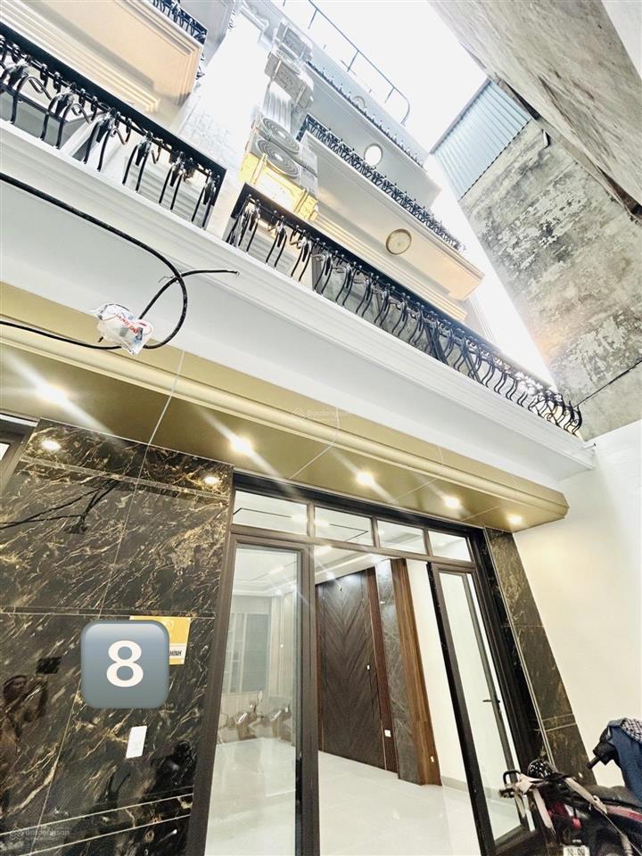 Bán nhà nguyễn chính, tân mai, 50m2, 6 tầng thang máy. mới koong, 10m ra ô tô tránh. giá 13.8 tỷ.