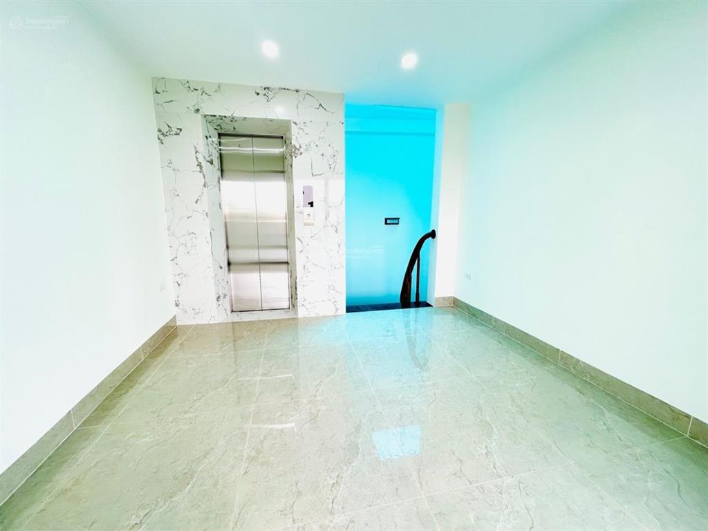 Bán nhà nguyễn chính, tân mai, 50m2, 6 tầng thang máy. mới koong, 10m ra ô tô tránh. giá 13.8 tỷ.