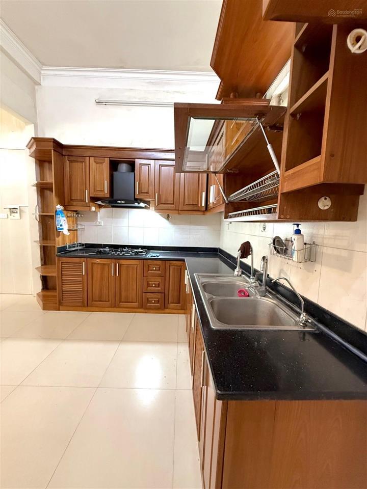 Bán nhà trương định, hoàng mai, 52m2, 4 tầng dân xây, ô tô đỗ cửa, 2 mặt ngõ trước sau. giá 12.6 tỷ