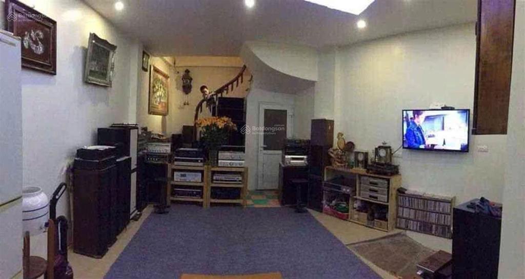 Bán nhà trần khát chân, hai bà trưng. 30m2 * 5 tầng giá 5.85 tỷ. an sinh tốt, không quy hoạch