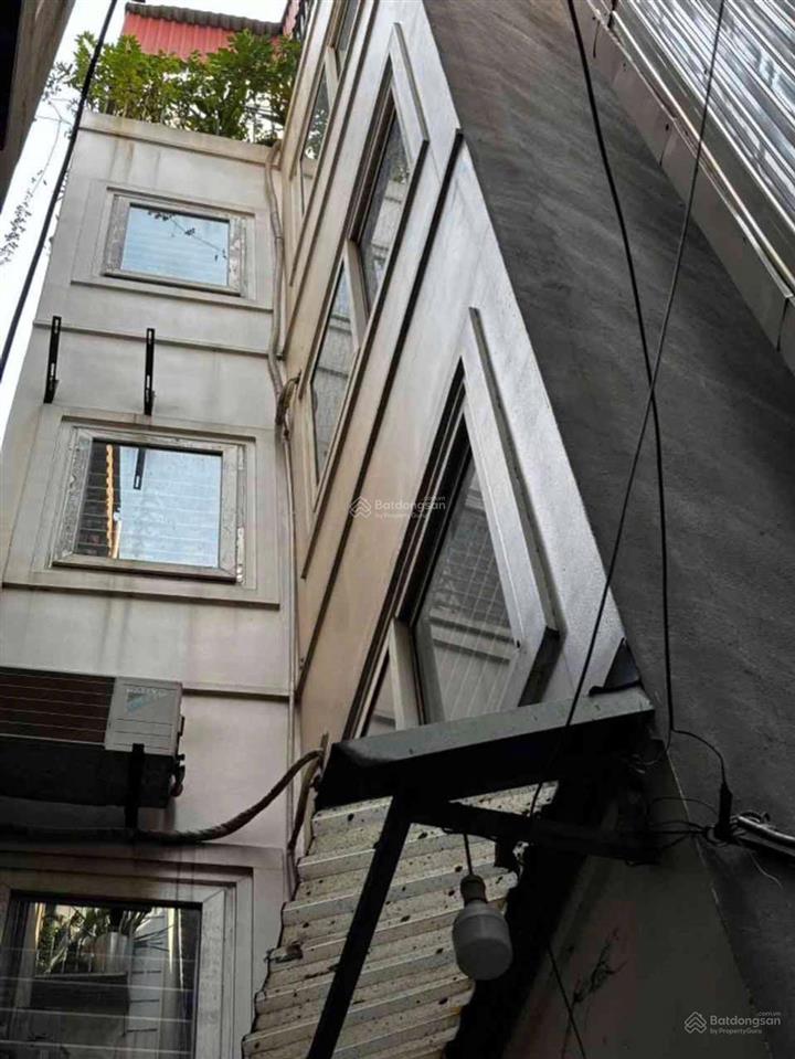 Bán nhà trần khát chân, hai bà trưng. 30m2 * 5 tầng giá 5.85 tỷ. an sinh tốt, không quy hoạch