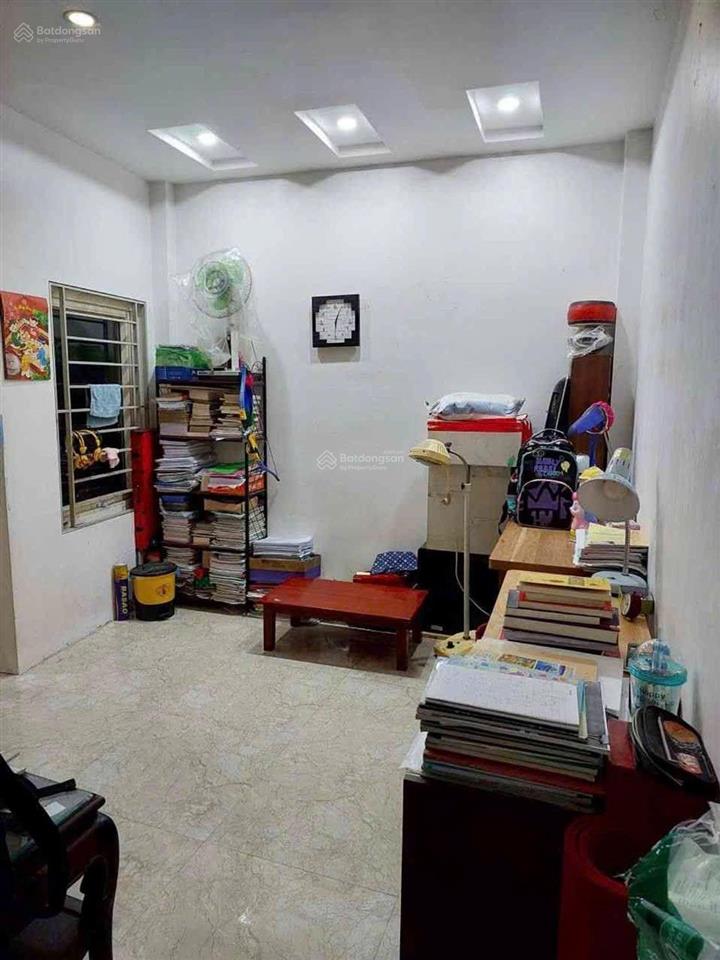 Bán nhà trần khát chân, hai bà trưng. 30m2 * 5 tầng giá 5.85 tỷ. an sinh tốt, không quy hoạch