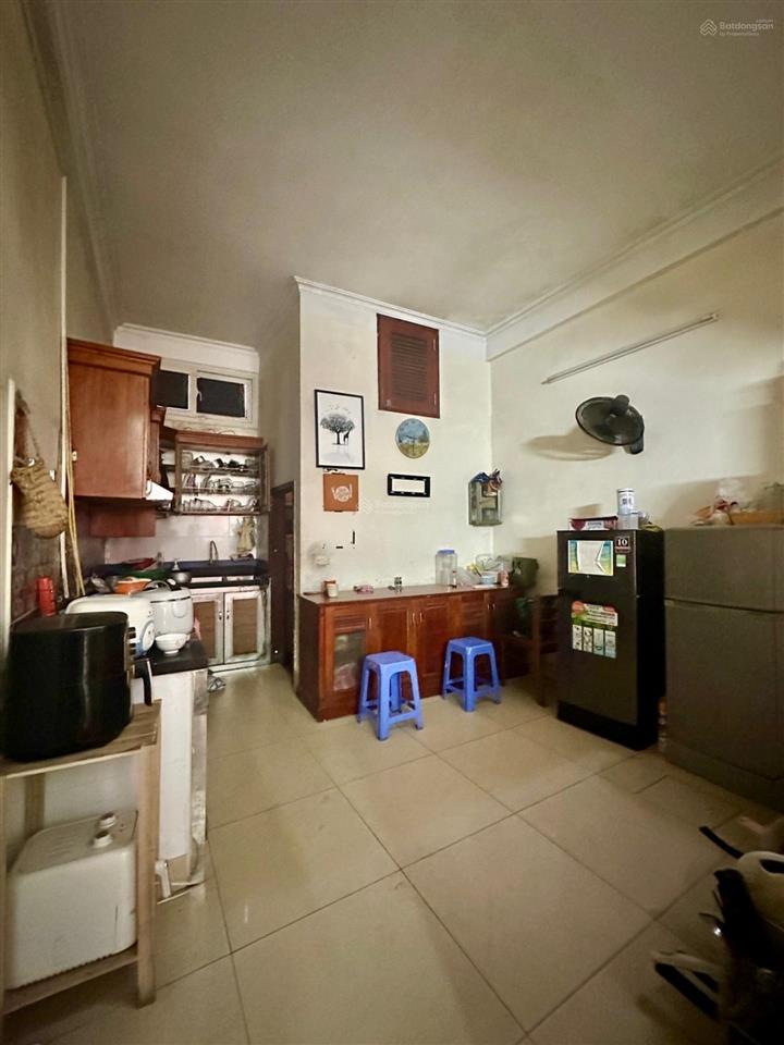 Bán nhà phố hoàng mai  mai động. 48m2 giá 12.5 tỷ. ngõ rộng ô tô vào nhà, dân xây chắc chắn