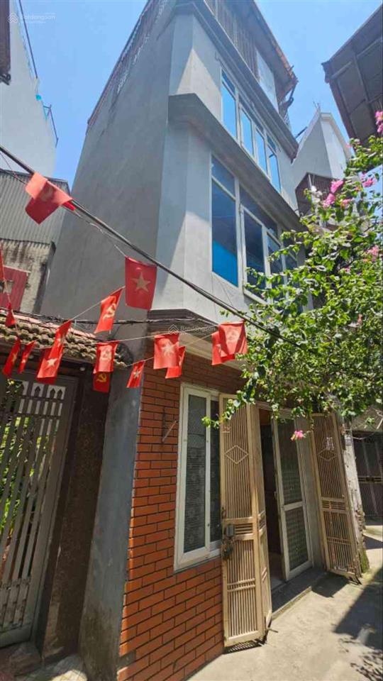 Bán nhà kim ngưu  hai bà trưng 24m2 4 tầng giá 6.4 tỷ. 20m ra ô tô tránh. dân xây, sổ đẹp nở hậu.