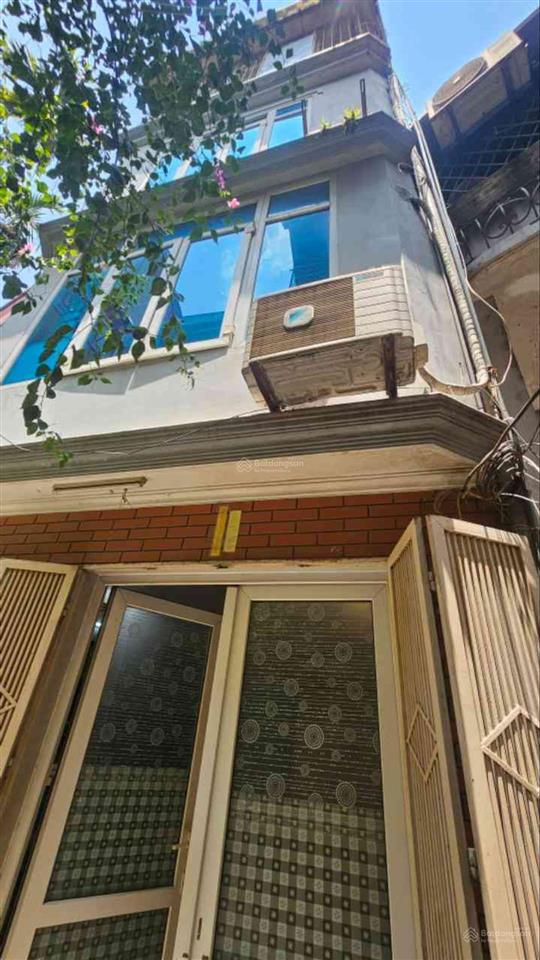 Bán nhà kim ngưu  hai bà trưng 24m2 4 tầng giá 6.4 tỷ. 20m ra ô tô tránh. dân xây, sổ đẹp nở hậu.