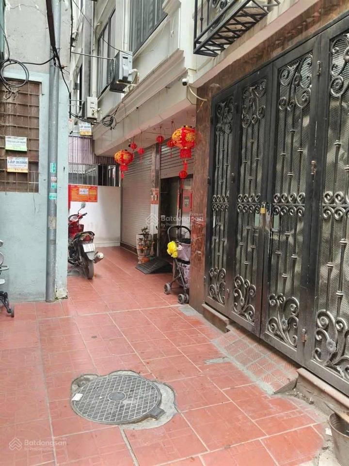 Bán nhà kim ngưu  hai bà trưng 42m2 * 5 tầng siêu đẹp, an sinh đỉnh cao, giá 8,8 tỷ ko quy hoạch.