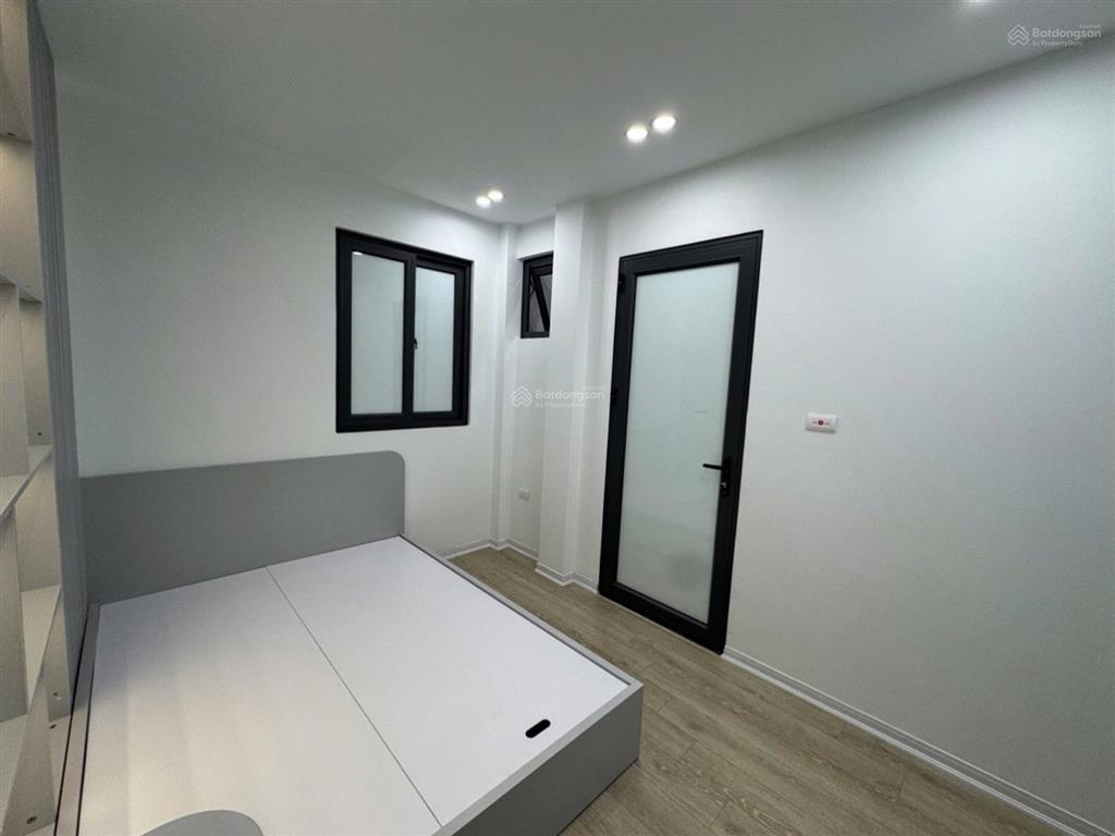Bán nhà tại hương viên, thọ lão  hbt. 21m2*4 tầng, 10m ra hồ, an sinh đỉnh cao, giá 3,1 tỷ.